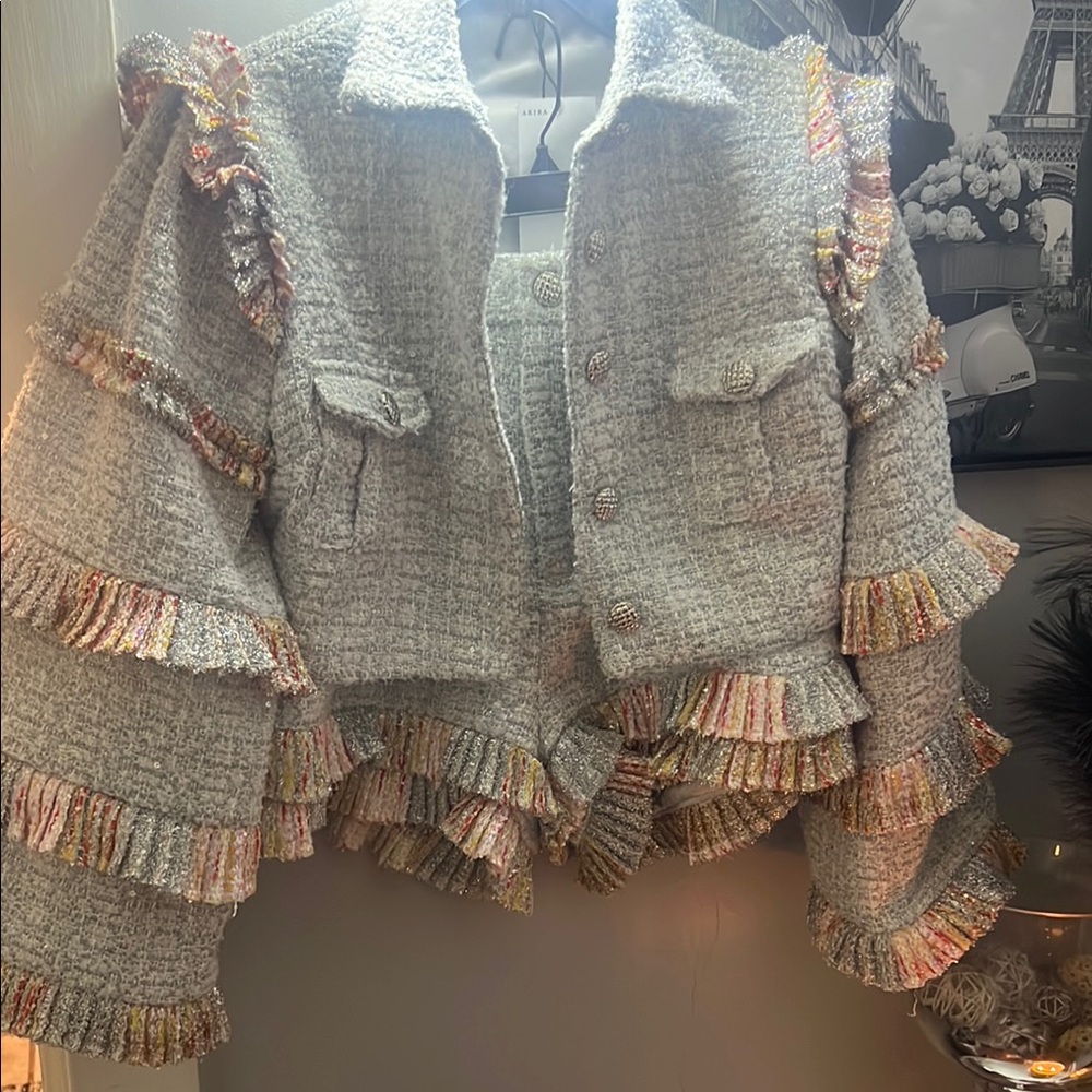 Stylish Textured Tweed Jacket with Metallic Fringe jacket L, shorts Xl